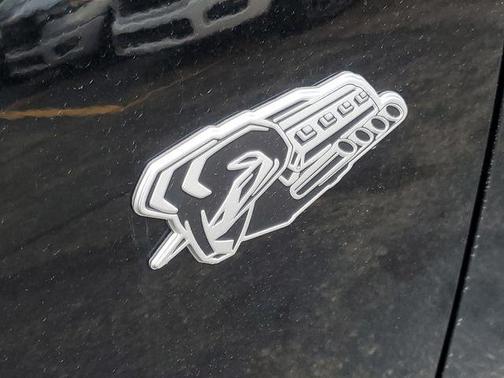 Diamond Black Crystal Pearlcoat 2026 RAM 1500 Big Horn/Lone Star