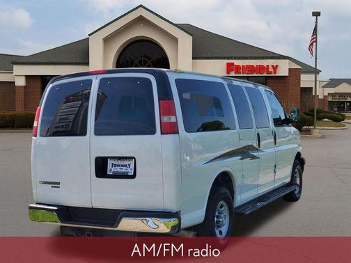 Summit White 2008 Chevrolet Express 3500 Base