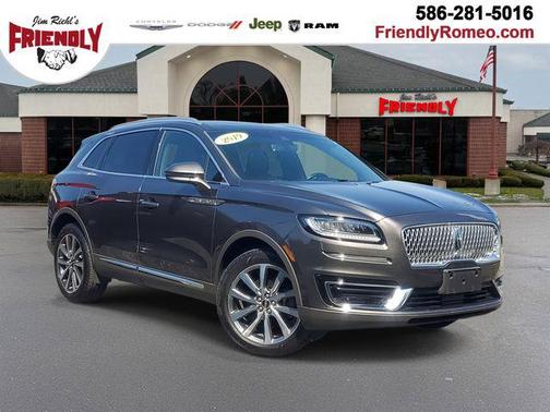 2019 Lincoln Nautilus Select