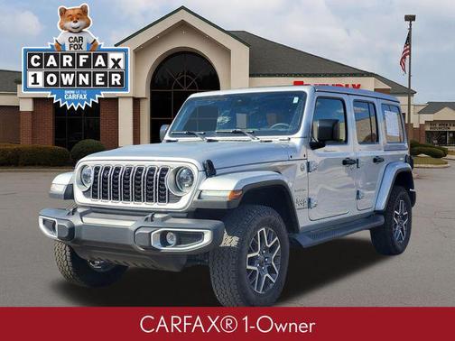 Silver Zynith Clearcoat 2024 Jeep Wrangler 4-Door Sahara 4x4