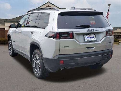 Silver Zynith Clearcoat 2026 Jeep Cherokee Limited