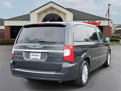2011 Chrysler Town & Country Touring-L