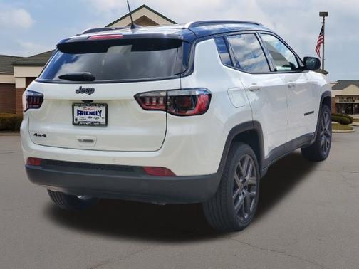 Bright White Clearcoat 2026 Jeep Compass Limited