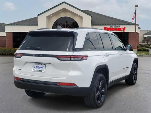 2023 Jeep Grand Cherokee Altitude