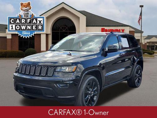 Diamond Black Crystal Pearlcoat 2019 Jeep Grand Cherokee Altitude