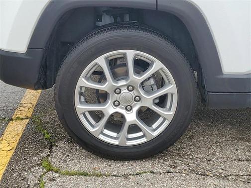 2023 Jeep Compass Latitude Lux