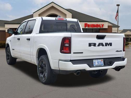 Bright White Clearcoat 2026 RAM 1500 Big Horn/Lone Star