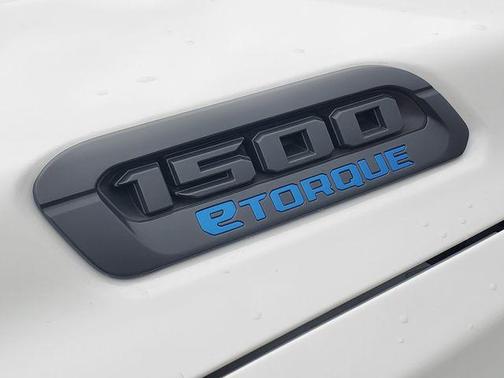 Bright White Clearcoat 2026 RAM 1500 Big Horn/Lone Star