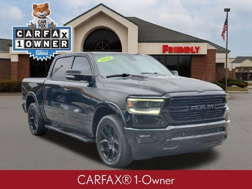 Diamond Black Crystal Pearlcoat 2020 RAM 1500 Laramie
