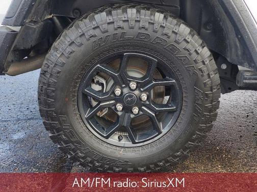 Bright White Clearcoat 2025 Jeep Wrangler Willys