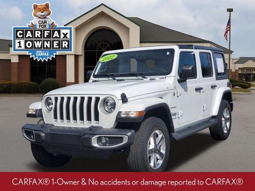 Bright White Clearcoat 2022 Jeep Wrangler Unlimited Sahara