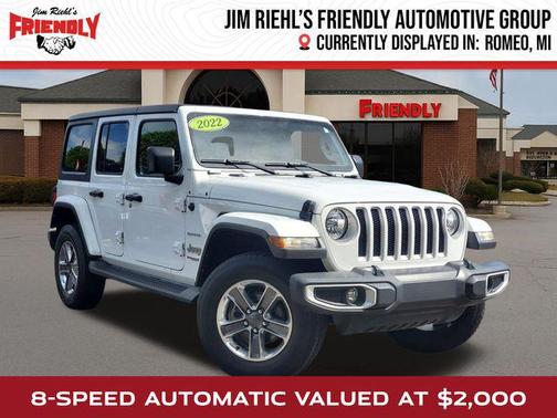 Bright White Clearcoat 2022 Jeep Wrangler Unlimited Sahara