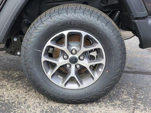 Granite Crystal Metallic Clearcoat 2026 Jeep Wrangler Sport S