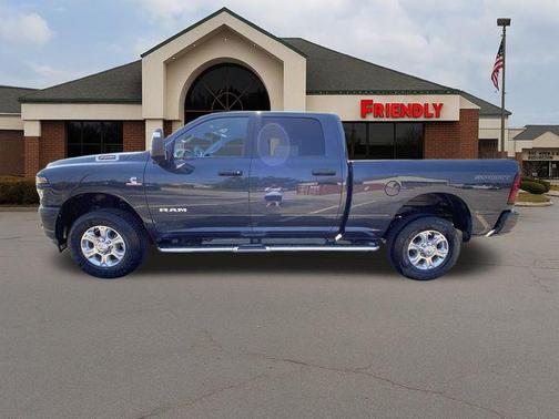 2025 RAM 2500 Big Horn Crew Cab 4x4 6'4' Box