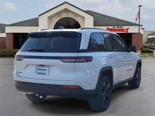 2023 Jeep Grand Cherokee Altitude