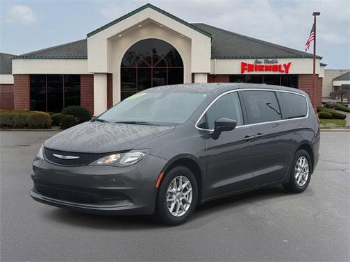 2022 Chrysler Voyager LX