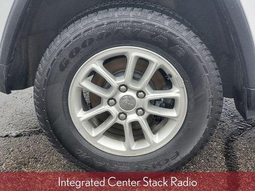 2020 Jeep Grand Cherokee Laredo