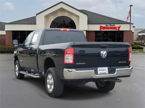 2023 RAM 2500 Big Horn Crew Cab 4x4 6'4' Box