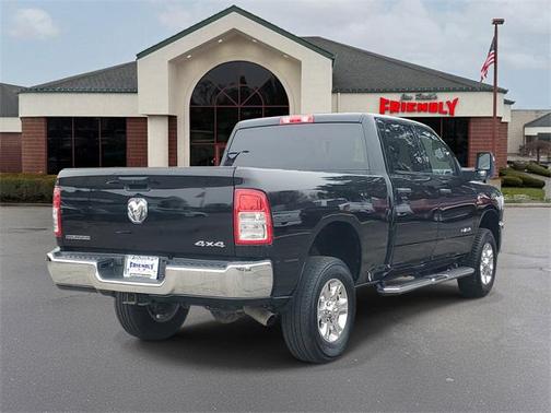 2023 RAM 2500 Big Horn Crew Cab 4x4 6'4' Box