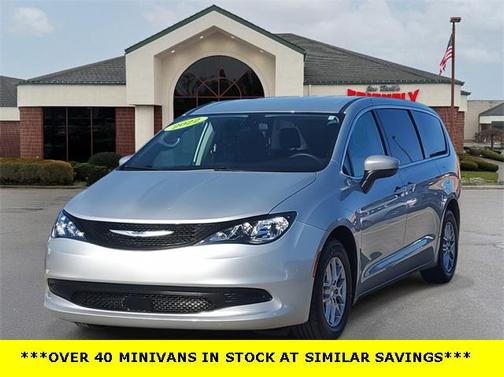 2022 Chrysler Voyager LX