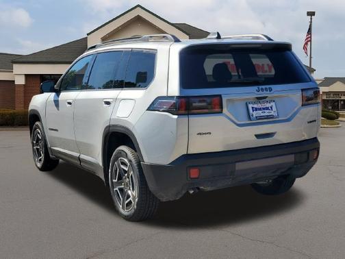 Silver Zynith Clearcoat 2026 Jeep Cherokee Limited