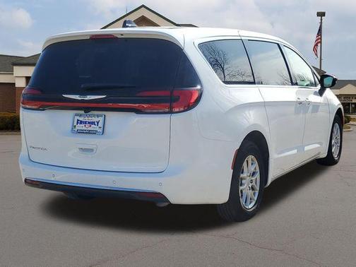 2026 Chrysler Pacifica L