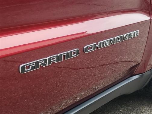2018 Jeep Grand Cherokee Laredo E