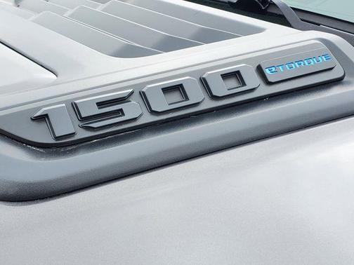 Granite Crystal Metallic Clearcoat 2026 RAM 1500 Laramie