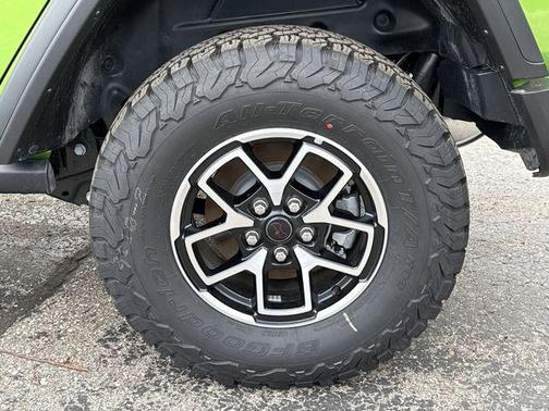 Mojito Clearcoat 2026 Jeep Wrangler Rubicon