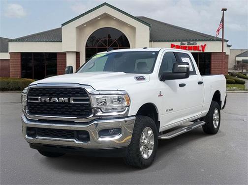 2023 RAM 2500 Big Horn Crew Cab 4x4 6'4' Box