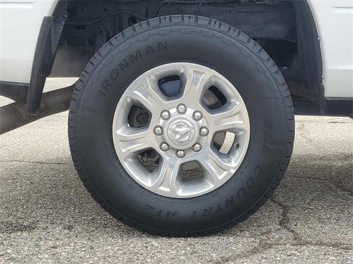 2023 RAM 2500 Big Horn Crew Cab 4x4 6'4' Box