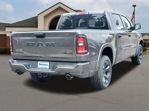 Granite Crystal Metallic Clearcoat 2026 RAM 1500 Big Horn/Lone Star