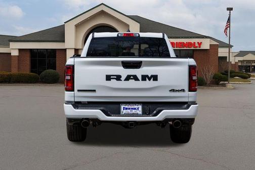 Bright White Clearcoat 2026 RAM 1500 Big Horn/Lone Star