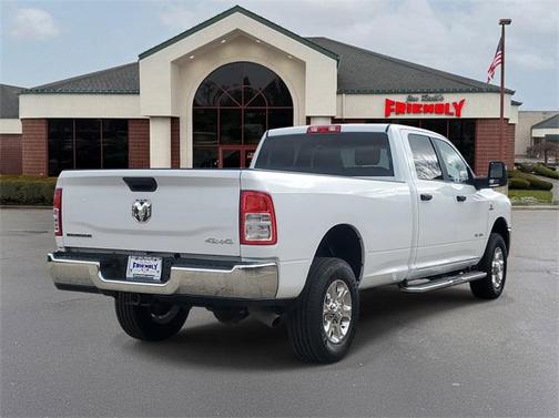 2023 RAM 2500 Big Horn Crew Cab 4x4 8' Box