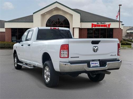 2023 RAM 2500 Big Horn Crew Cab 4x4 8' Box