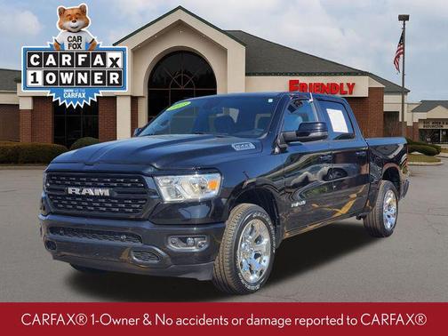Diamond Black Crystal Pearlcoat 2023 RAM 1500 Big Horn/Lone Star