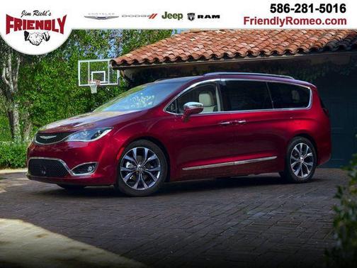 2017 Chrysler Pacifica Touring-L