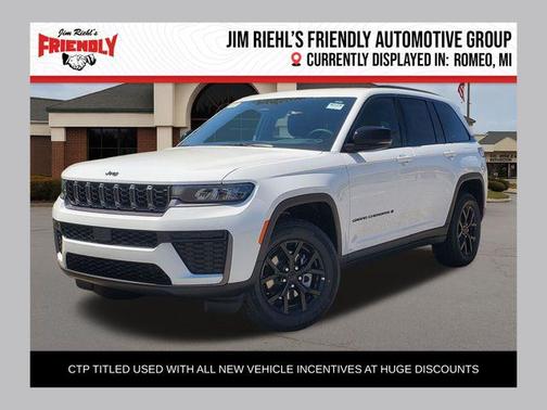 Bright White Clearcoat 2026 Jeep Grand Cherokee Altitude