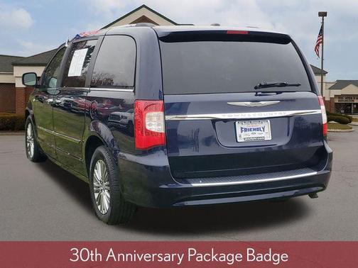 2014 Chrysler Town & Country Touring-L