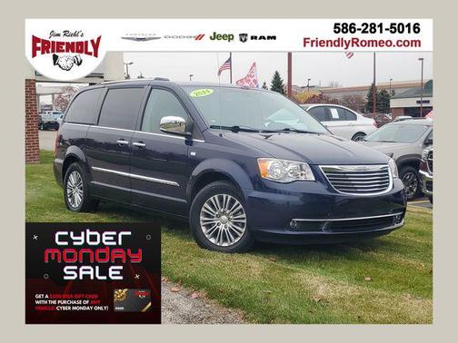 2014 Chrysler Town & Country Touring-L