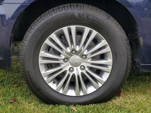 2014 Chrysler Town & Country Touring-L