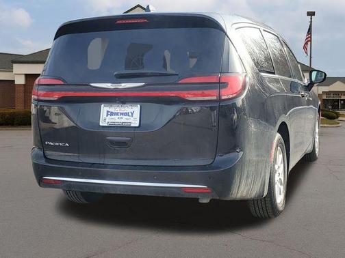 2026 Chrysler Pacifica L