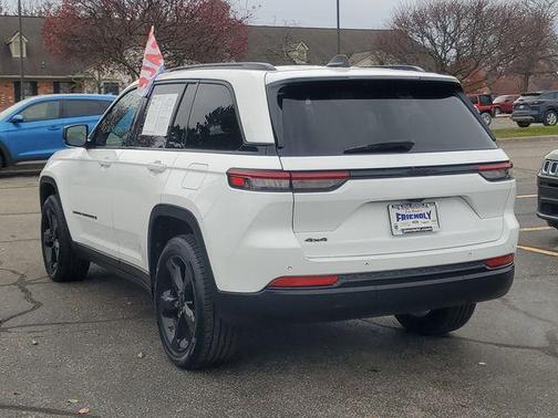 2023 Jeep Grand Cherokee Altitude