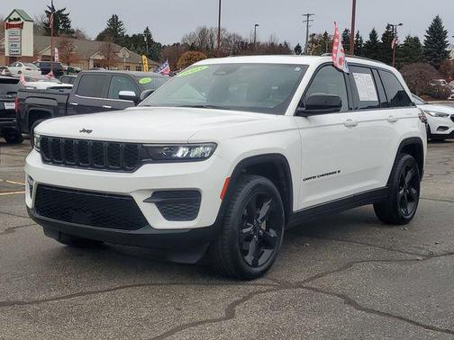 2023 Jeep Grand Cherokee Altitude