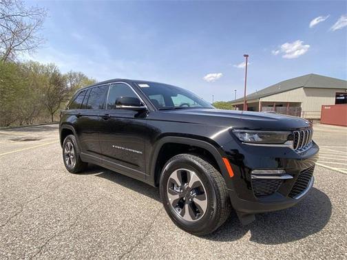 2025 Jeep Grand Cherokee 4xe Base