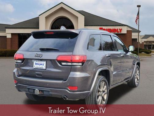 Granite Crystal Metallic Clearcoat 2017 Jeep Grand Cherokee Limited