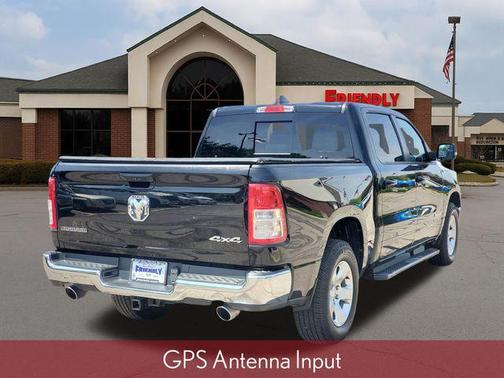 Diamond Black Crystal Pearlcoat 2021 RAM 1500 Big Horn/Lone Star