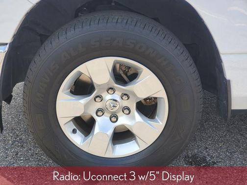 Bright White Clearcoat 2021 RAM 1500 Big Horn/Lone Star