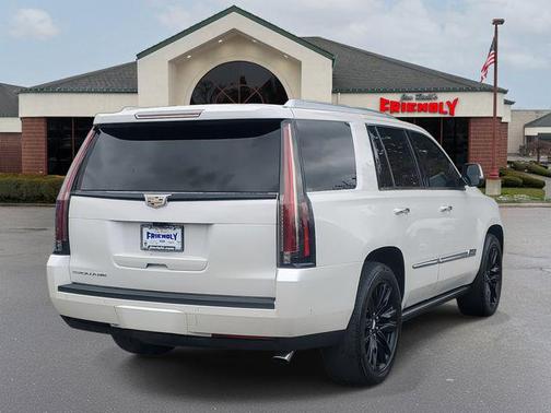 2017 Cadillac Escalade Platinum