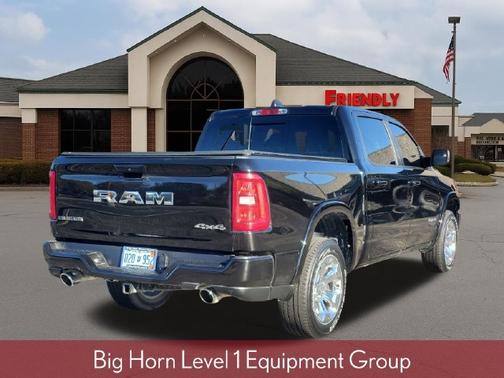 Diamond Black Crystal Pearlcoat 2025 RAM 1500 Big Horn